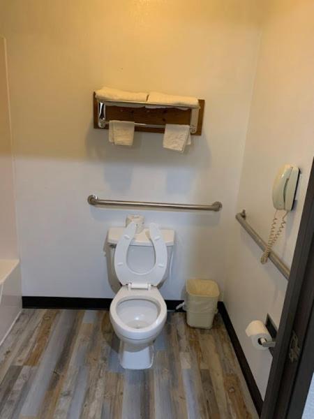 Super 8 By Wyndham Frankfort In Ngoại thất bức ảnh