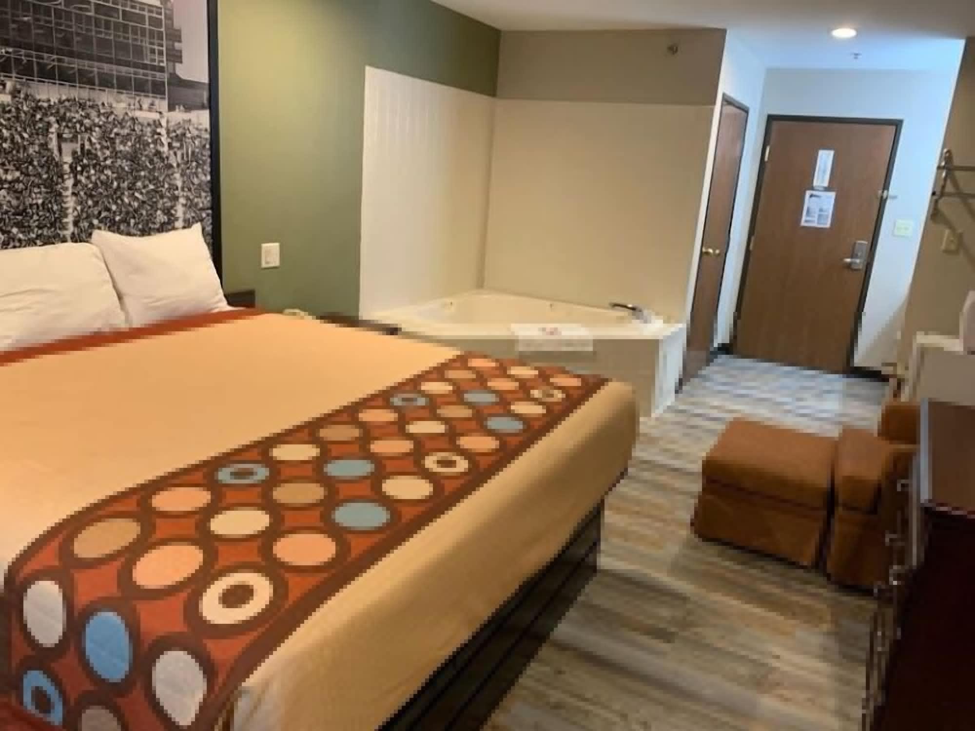 Super 8 By Wyndham Frankfort In Ngoại thất bức ảnh